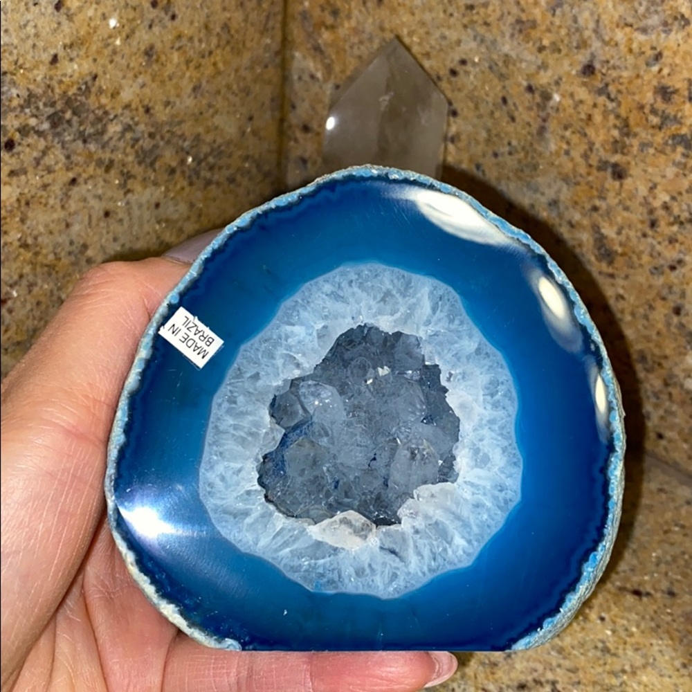 ๐๐Blue Agate Geode ๐๐ - Picture 3 of 5